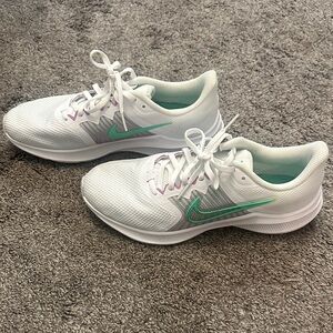 Nike Women's White and Teal Athletic Shoes